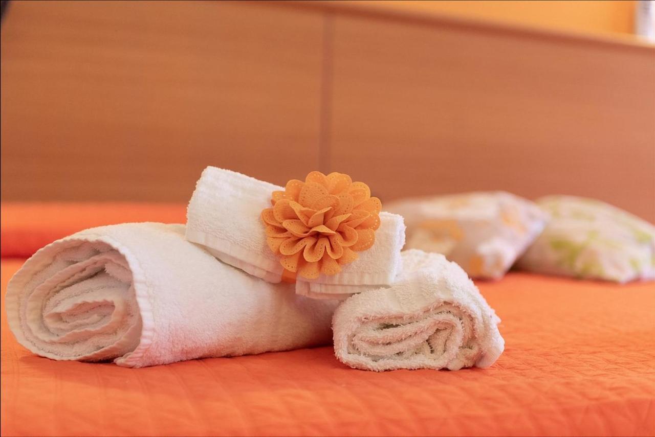 Accussi Bed & Breakfast Alcamo Marina Exterior photo